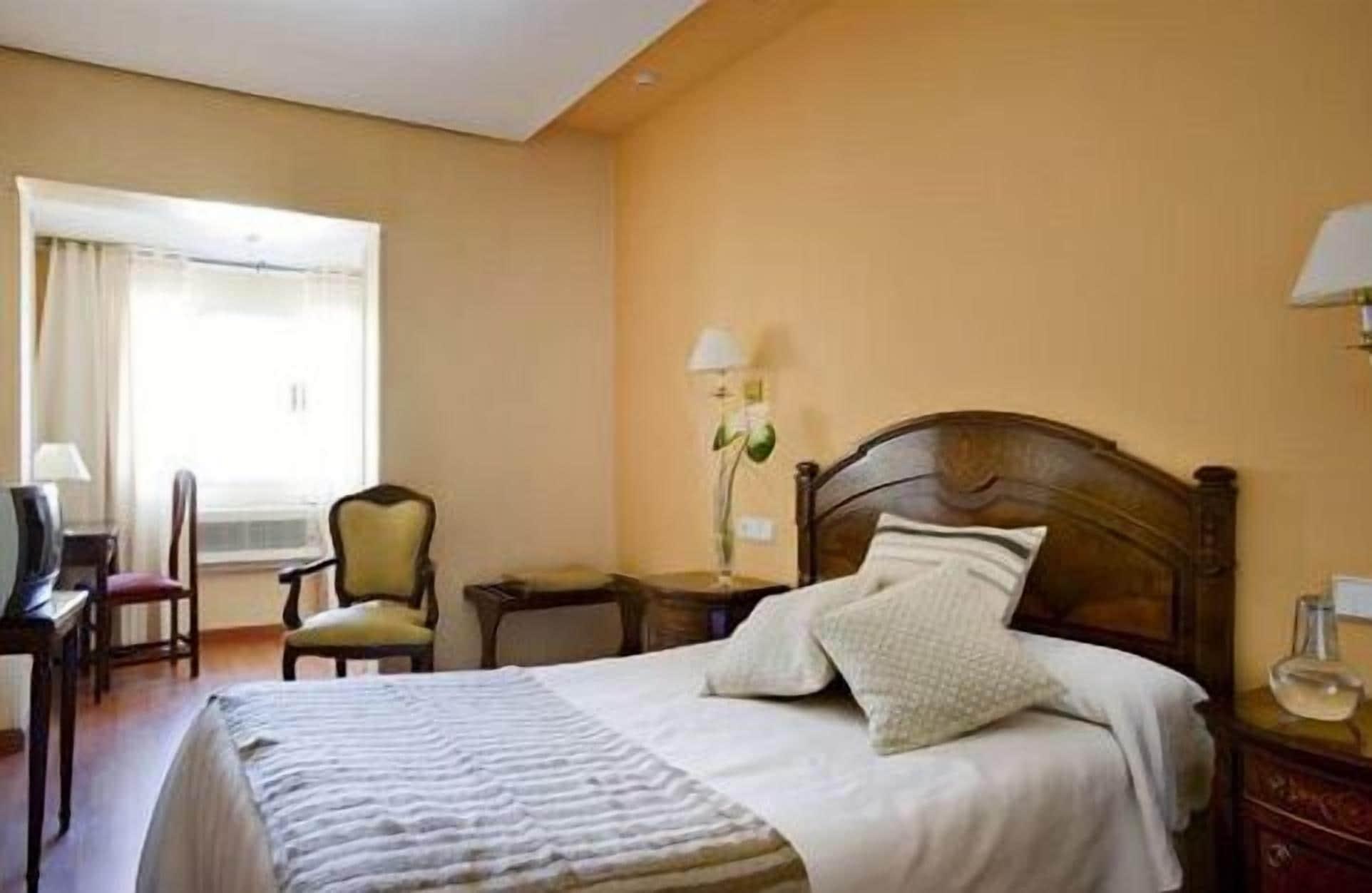 Hotel Roma Валадоид Екстериор снимка