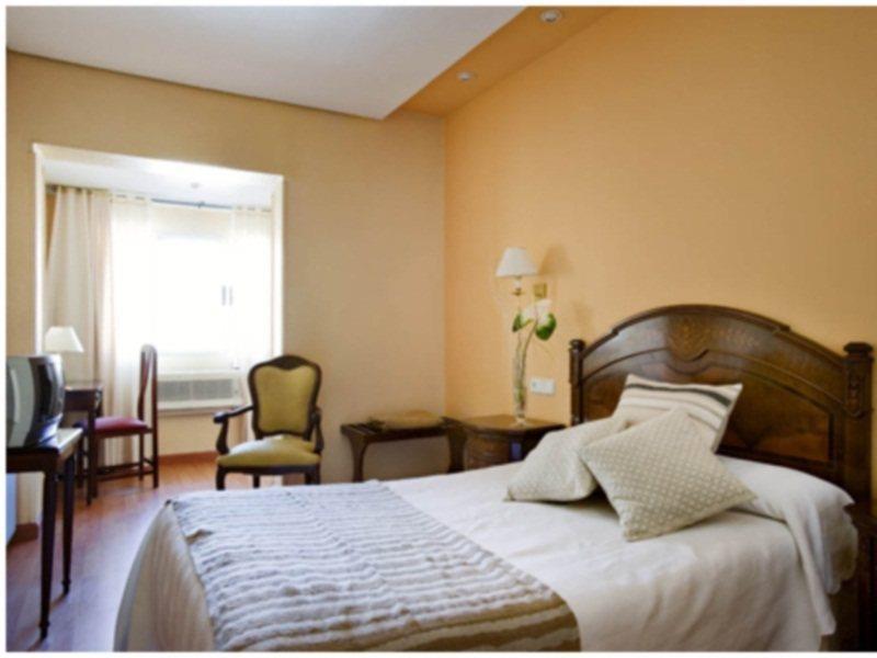 Hotel Roma Валадоид Екстериор снимка