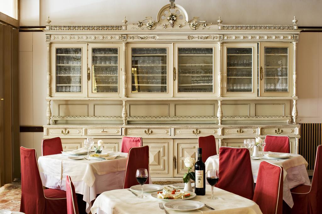 Hotel Roma Валадоид Екстериор снимка