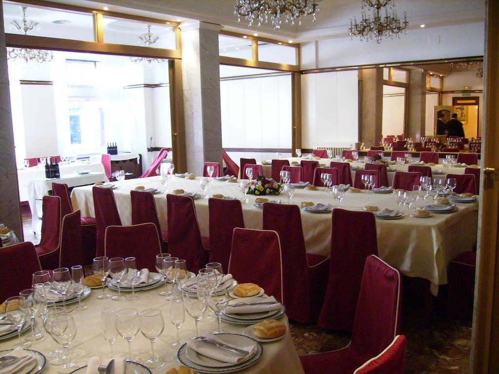 Hotel Roma Валадоид Екстериор снимка